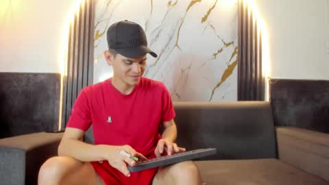 friends online show from February 13, 5:03 am