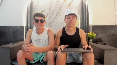 friends online show from April 13, 3:56 am