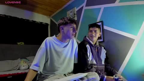 Stiven  online show from March 20, 4:50 am