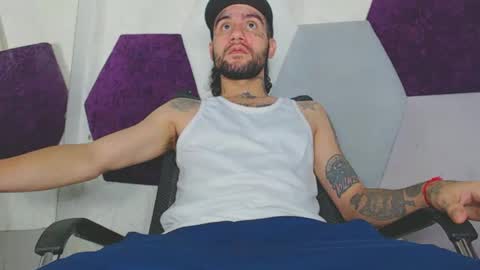 stiven online show from September 11, 8:03 am