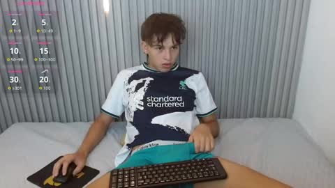 Snapshot of stiwentwink chatting on April 24, 6:32 pm Stiwen online show from April 24, 6:32 pm