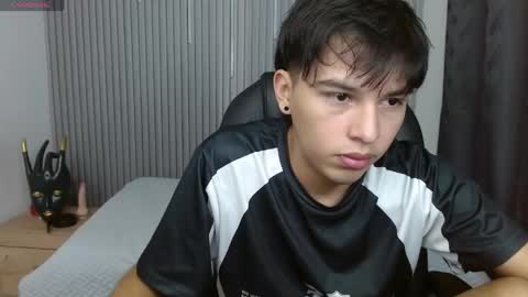 Snapshot of stiwentwink chatting on April 27, 2:04 pm Stiwen online show from April 27, 2:04 pm