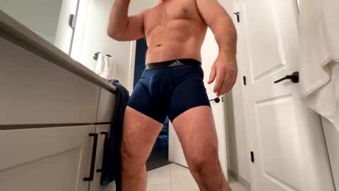 stlhotwifeguy online show from March 4, 2:56 pm
