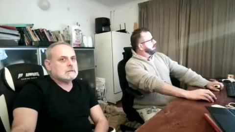Snapshot of stochastics chatting on July 11, 8:44 pm rainy online show from July 11, 8:44 pm