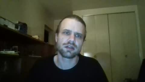 Snapshot of stockingsnfeet chatting on April 26, 2:42 am stockingsnfeet online show from April 26, 2:42 am
