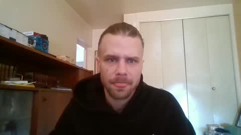 Snapshot of stockingsnfeet chatting on May 2, 8:52 am stockingsnfeet online show from May 2, 8:52 am