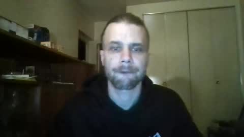 Snapshot of stockingsnfeet chatting on May 8, 8:14 pm stockingsnfeet online show from May 8, 8:14 pm