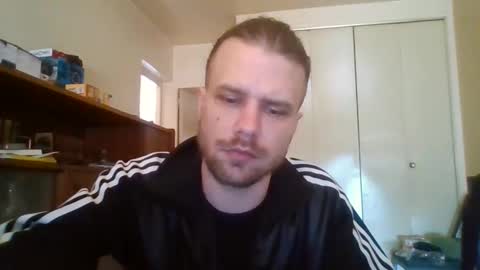 Snapshot of stockingsnfeet chatting on May 10, 11:59 am stockingsnfeet online show from May 10, 11:59 am