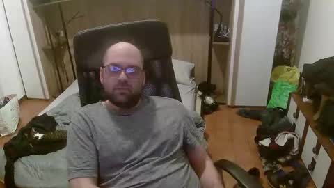 Snapshot of stonedd123 chatting on February 9, 2:21 pm fabio online show from February 9, 2:21 pm