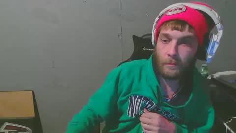 Snapshot of stonedpanda77 chatting on December 3, 2:25 am stonedpanda77 online show from December 3, 2:25 am