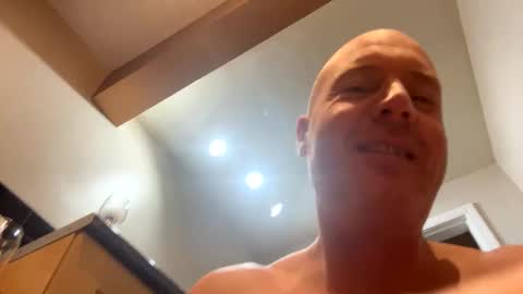 Stoodley22 online show from January 15, 5:45 am