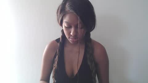 Snapshot of stormihills chatting on April 25, 10:29 pm Sweety Stormi online show from April 25, 10:29 pm