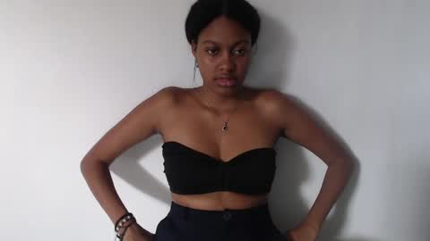Snapshot of stormihills chatting on May 13, 7:00 pm Sweety Stormi online show from May 13, 7:00 pm