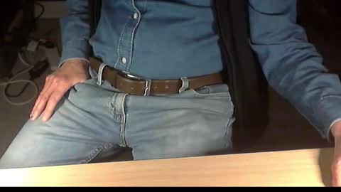 Dave online show from December 2, 8:26 pm