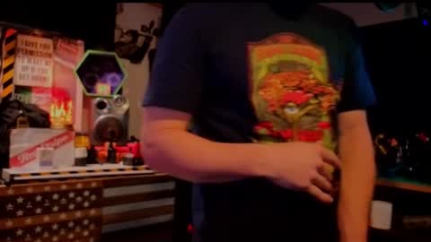 Str8 online show from November 6, 8:32 pm