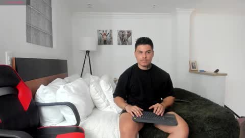 straight__friends online show from March 7, 3:09 pm