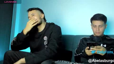 straight_boys_hornys online show from November 29, 12:24 am