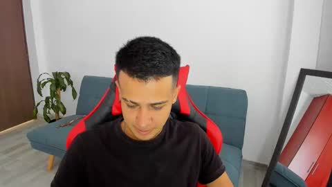 straight_boys_hornys online show from March 20, 6:02 pm