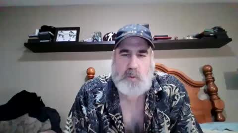 Straightbear4you online show from September 20, 1:17 am