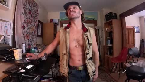 Cowboy Zuhly online show from December 1, 5:18 pm