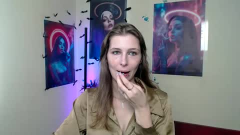 Amalia online show from September 18, 12:18 pm