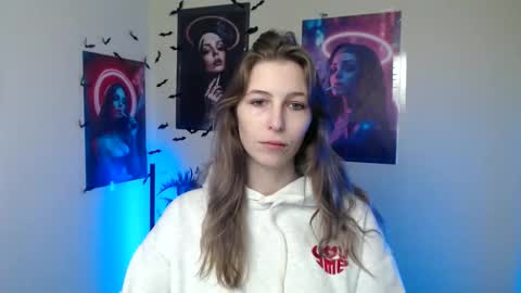 Amalia online show from November 12, 1:22 pm