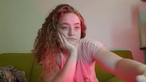 Strawberrylotsacake online show from September 23, 1:36 pm