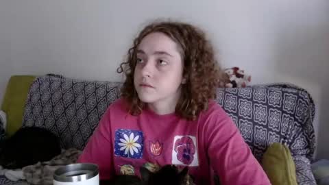 Snapshot of strawberrylotsacake chatting on April 23, 12:29 pm Strawberrylotsacake online show from April 23, 12:29 pm