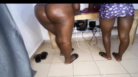 streetlioness online show from February 21, 7:09 am