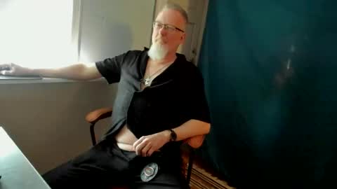 Snapshot of strip_m chatting on May 13, 10:12 am strip_m online show from May 13, 10:12 am