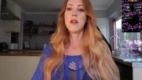Snapshot of stripmequick chatting on May 6, 11:59 am Amorina online show from May 6, 11:59 am