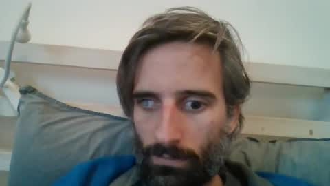 Snapshot of stroke1 chatting on February 19, 9:05 am stroke1 online show from February 19, 9:05 am