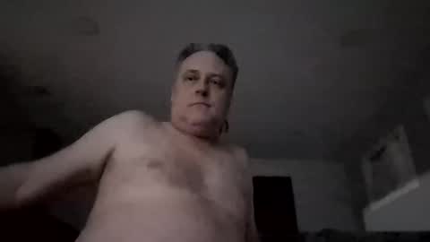 Cumallcumnow online show from April 4, 4:44 am