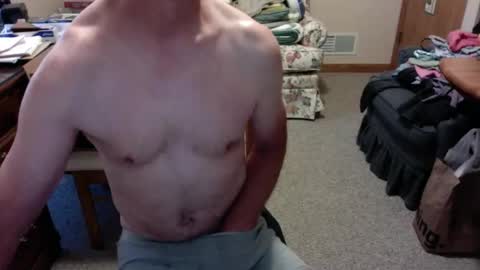 Snapshot of strokerace4020 chatting on September 22, 9:17 pm strokerace4020 online show from September 22, 9:17 pm