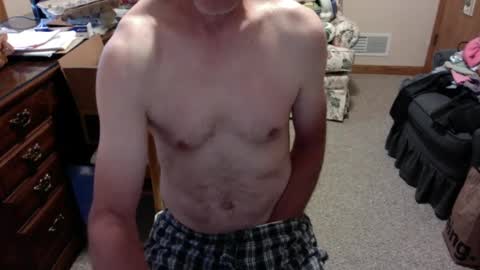 Snapshot of strokerace4020 chatting on October 2, 11:50 am strokerace4020 online show from October 2, 11:50 am