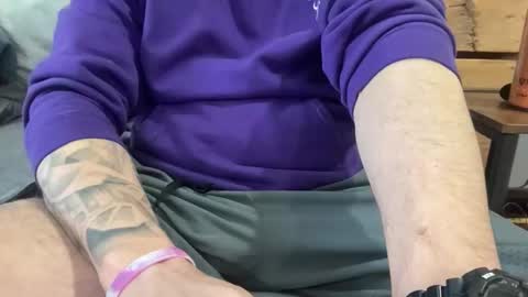 stroking33again online show from April 10, 1:38 pm