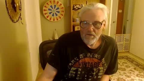 Snapshot of stroknpoker chatting on May 7, 7:25 am stroknpoker online show from May 7, 7:25 am