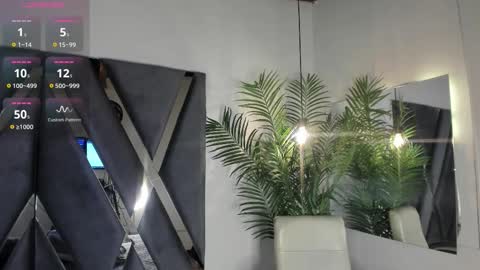 Snapshot of strong_girl_ chatting on February 6, 11:35 am Alexa online show from February 6, 11:35 am