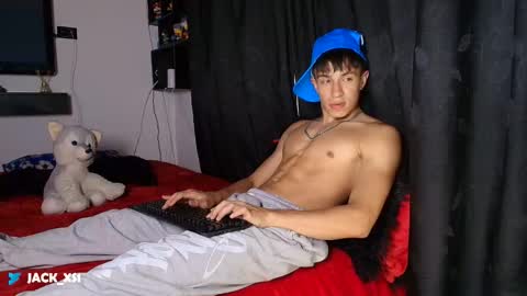 Snapshot of strong_jackxxx chatting on October 3, 5:37 am Daddy Jack online show from October 3, 5:37 am