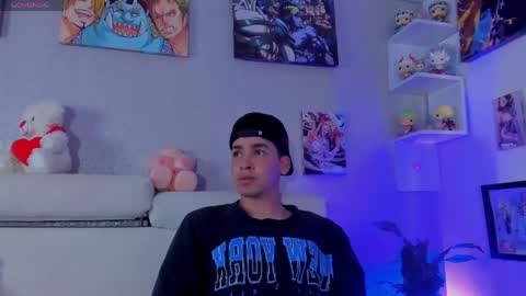 Snapshot of strong_rock69 chatting on May 9, 6:13 pm strong_rock69 online show from May 9, 6:13 pm