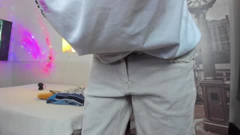 Snapshot of strosa_ chatting on July 19, 1:26 pm strosa_ online show from July 19, 1:26 pm