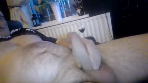 stud_1975 online show from January 18, 8:18 am