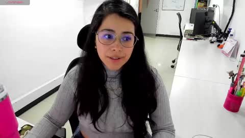 Snapshot of studcb_ chatting on April 20, 10:55 pm studcb_ online show from April 20, 10:55 pm