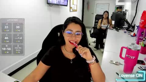 Snapshot of studcb_ chatting on May 8, 11:54 pm studcb_ online show from May 8, 11:54 pm