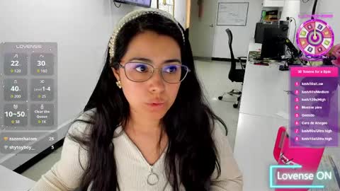 Snapshot of studcb_ chatting on May 12, 8:39 pm studcb_ online show from May 12, 8:39 pm