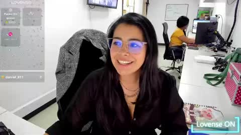 Snapshot of studcb_ chatting on May 28, 9:56 pm studcb_ online show from May 28, 9:56 pm