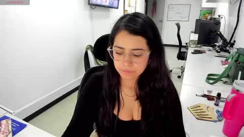 Snapshot of studcb_ chatting on May 30, 12:52 am studcb_ online show from May 30, 12:52 am
