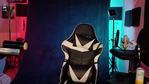 Ryan Long online show from November 6, 1:28 am