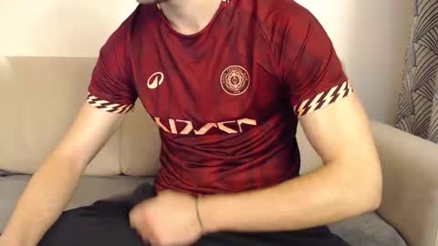 Stud From Paris online show from April 1, 2:47 pm