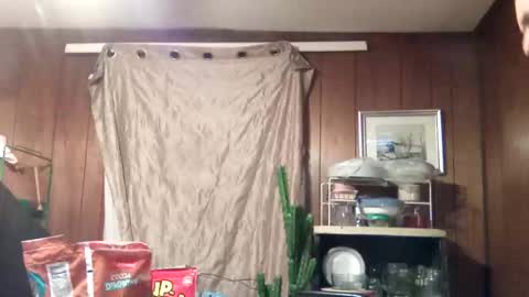 stuffamuffagus69 online show from December 14, 4:40 am